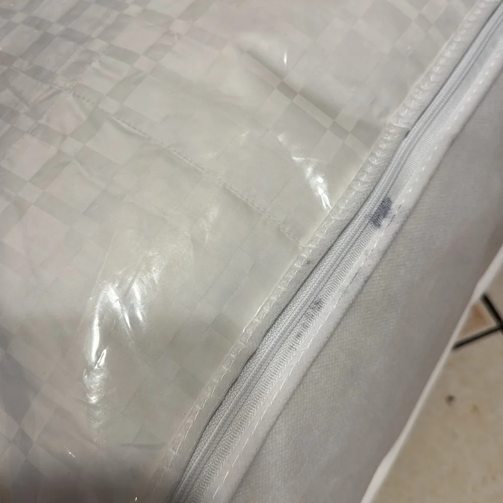 The company store Legends Luxury Luxe Royal Down Medium Warmth‎ Comforter Queen